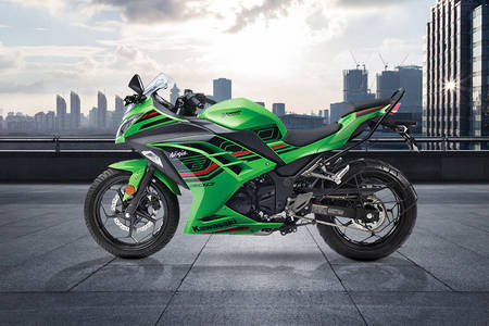 Kawasaki Ninja 300 Left Side View