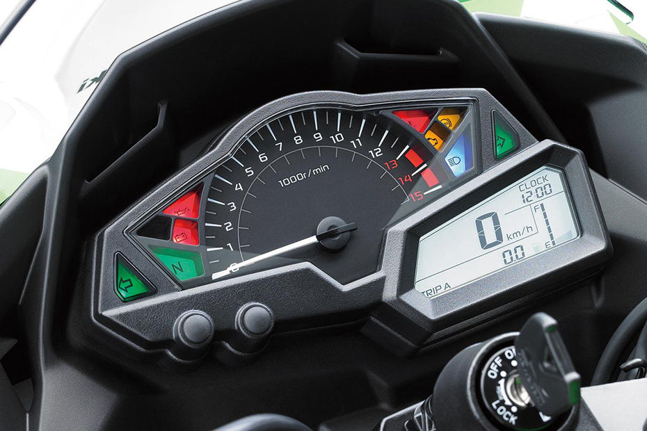 Kawasaki Ninja 300 image 10