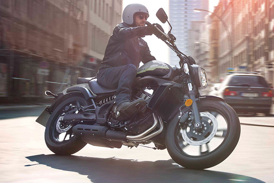 Kawasaki Vulcan S image 5