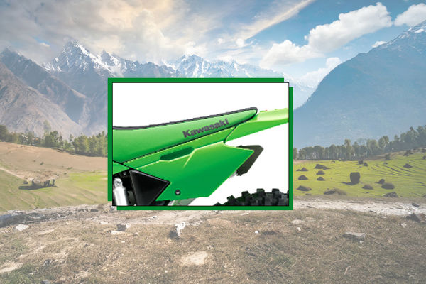 कावासाकी केएलएक्स 140आर एफ ब्रांड बैज