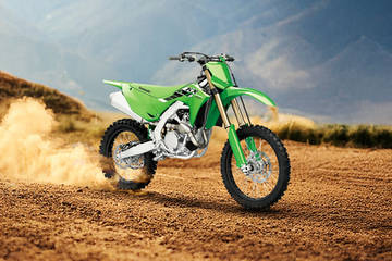 Kawasaki KX 450 Front Right View