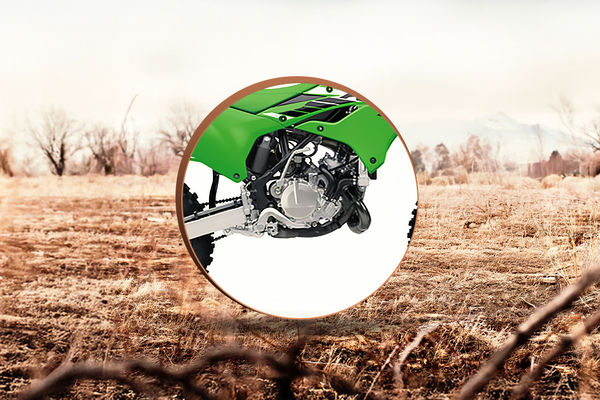 Kawasaki KX 85 Engine (Right) Kawasaki KX 85 Engine (Right)