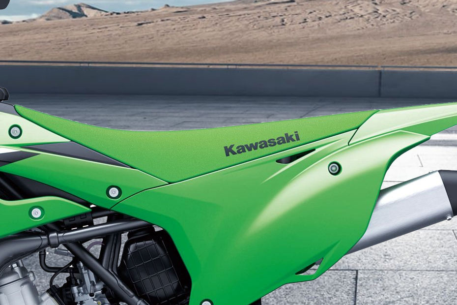 Kawasaki KX112 image 5