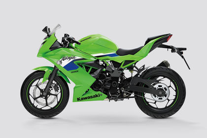 Kawasaki Ninja 125 Side Profile View (Left)