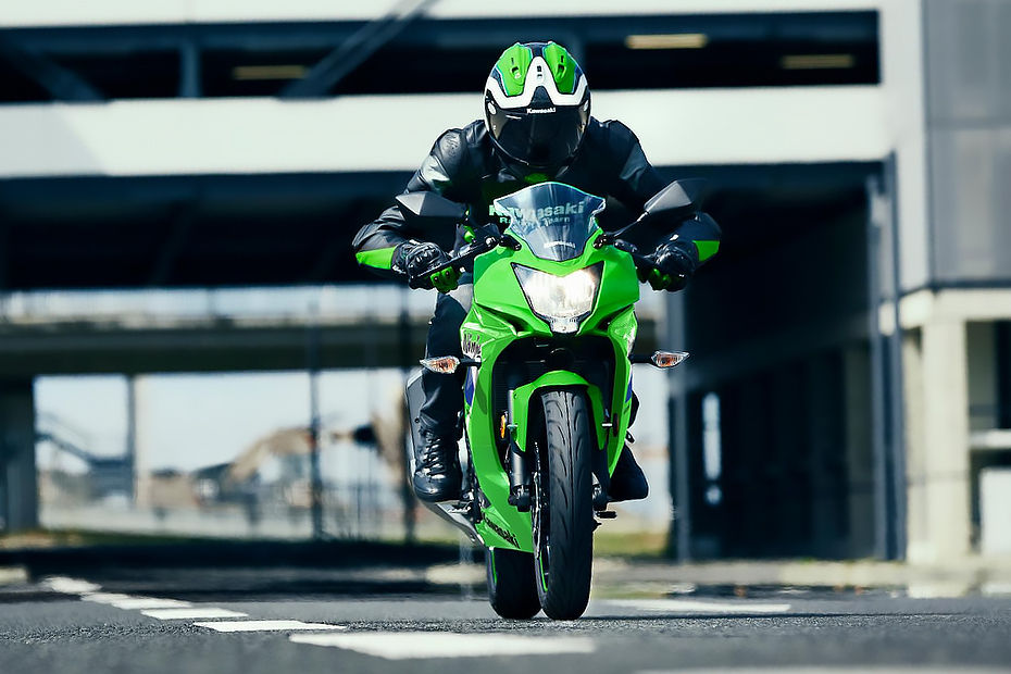 Kawasaki Ninja 125 image 5