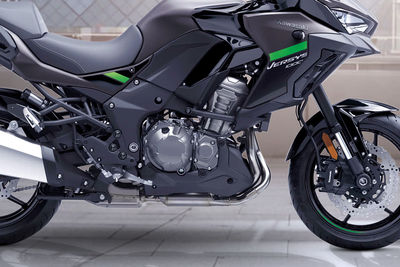 Kawasaki Versys 1000 Engine (Right) Kawasaki Versys 1000 Engine (Right)
