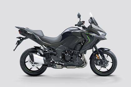 Kawasaki Versys 1100 Side Profile View (Right) Kawasaki Versys 1100 Side Profile View (Right)