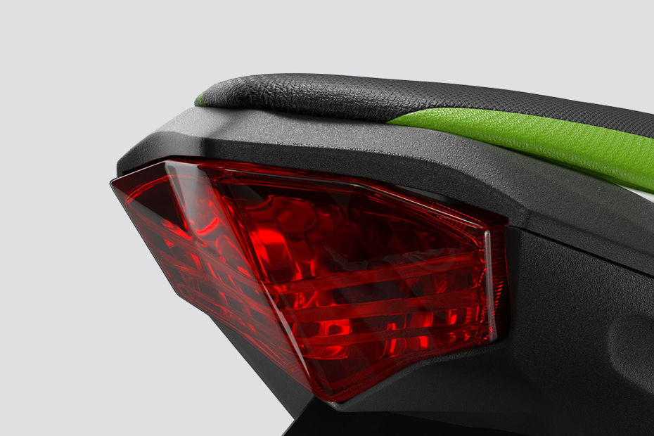 Kawasaki Z125 image 9
