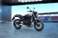 Z650RS Ebony Metallic Matte Carbon Gray