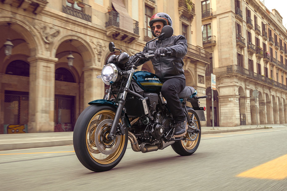Kawasaki Z650RS image 5