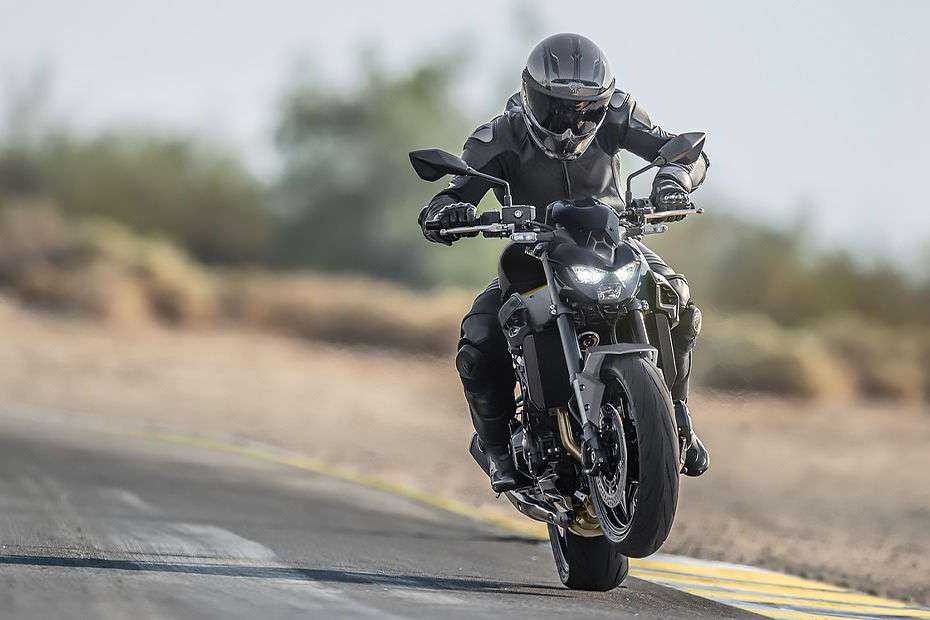 Kawasaki Z900 image 6