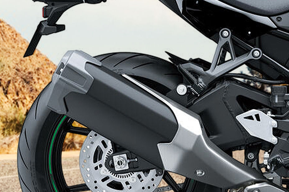 Images, videos & 360 view of Kawasaki Z H2 - BikeDekho