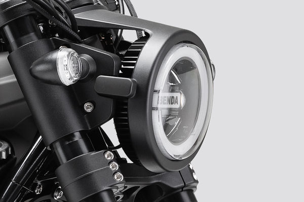 Keeway V302C Headlamp