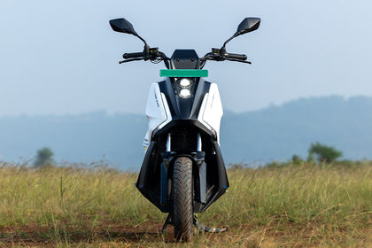 Keeway Hypevolt-R Front View Keeway Hypevolt-R Front View