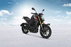 K300 SF मैट ब्लैक