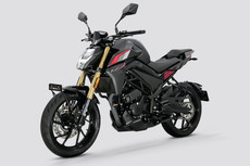 कीवे के300 एसएफ Mileage