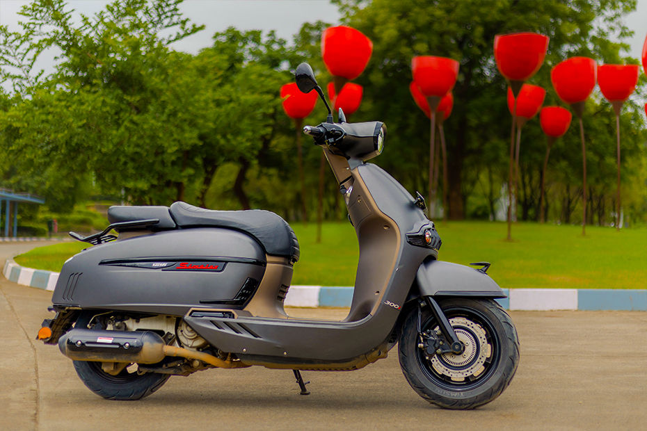 Keeway Sixties 300i image 7