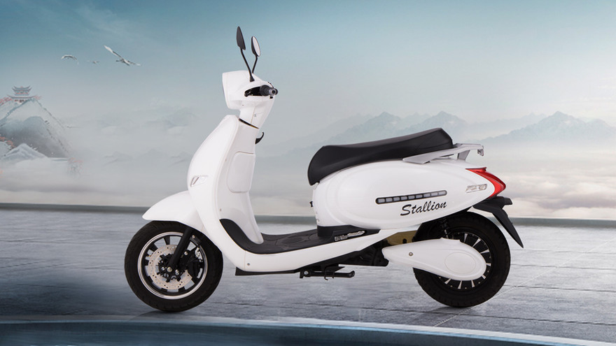 Kick EV Stallion Side Profile View (Left)