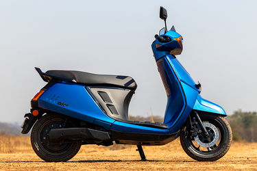 Kinetic DX EV Side Profile View (Right) Kinetic DX EV Side Profile View (Right)