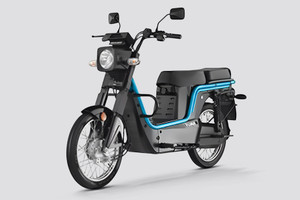 काइनेटिक ग्रीन ई लूना