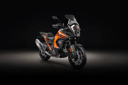 KTM 1290 Super Adventure S Front Right View