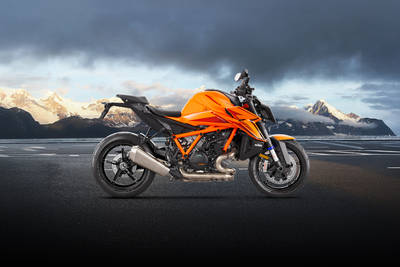 KTM 1390 Super Duke R दाईं ओर का दृश्य