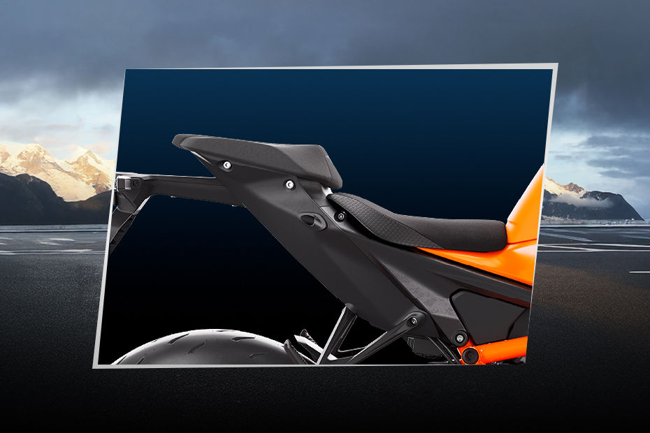 KTM 1390 Super Duke R Price 2026 - Mileage, Colours, Images