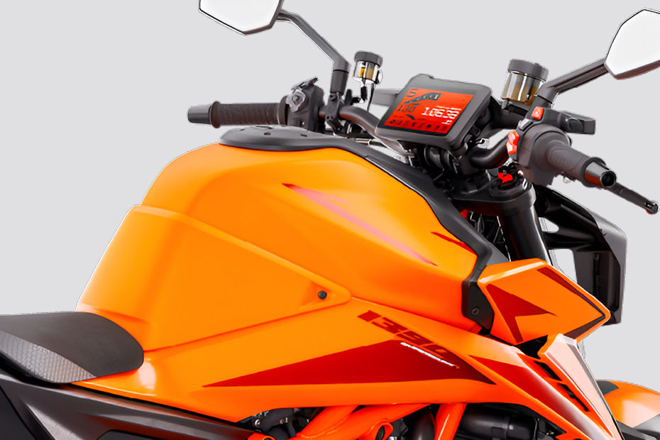 KTM 1390 Super Duke R image 11