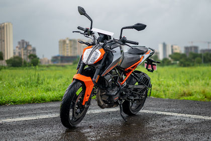 KTM 160 Duke Front Left Quarter View