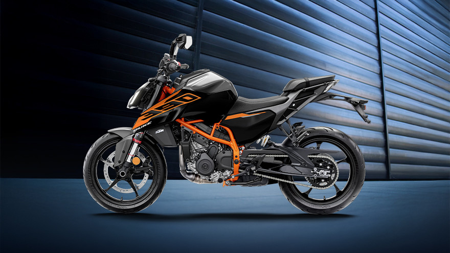 केटीएम ड्यूक 390 Side Profile View (Left)