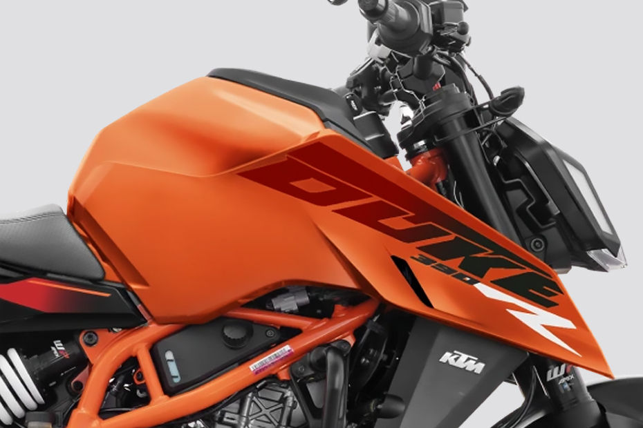 KTM 390 Duke R image 9