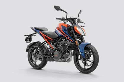 KTM 200 Duke Front Right Quarter View