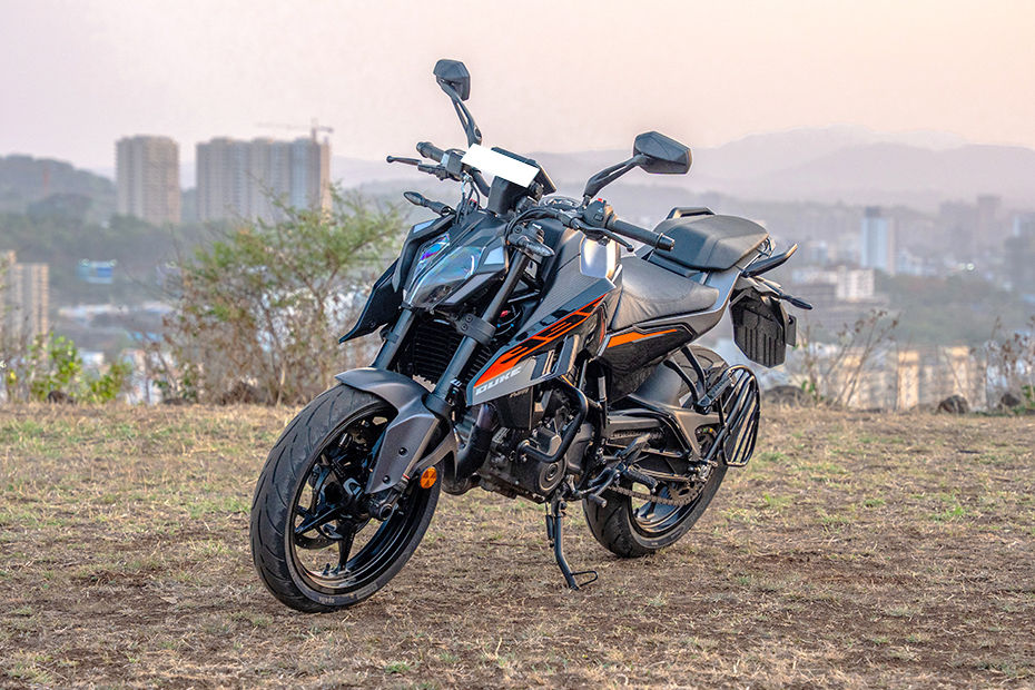 KTM 390 Duke image 8