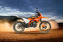 KTM 390 Enduro R दाईं ओर का दृश्य