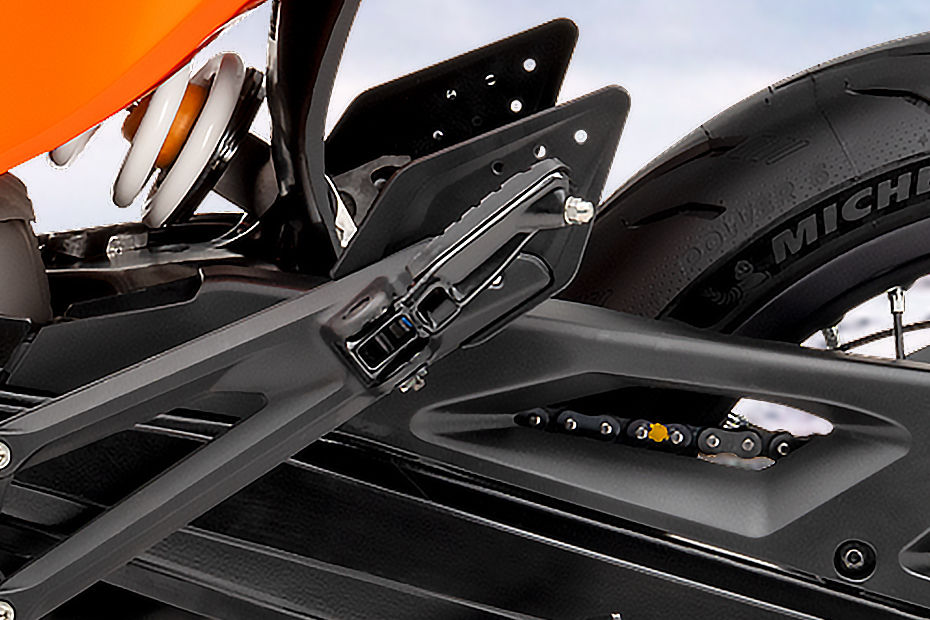 KTM 390 SMC R image 10