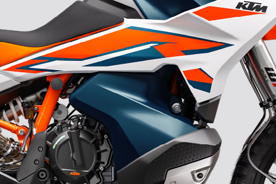 KTM 890 Adventure R image 8