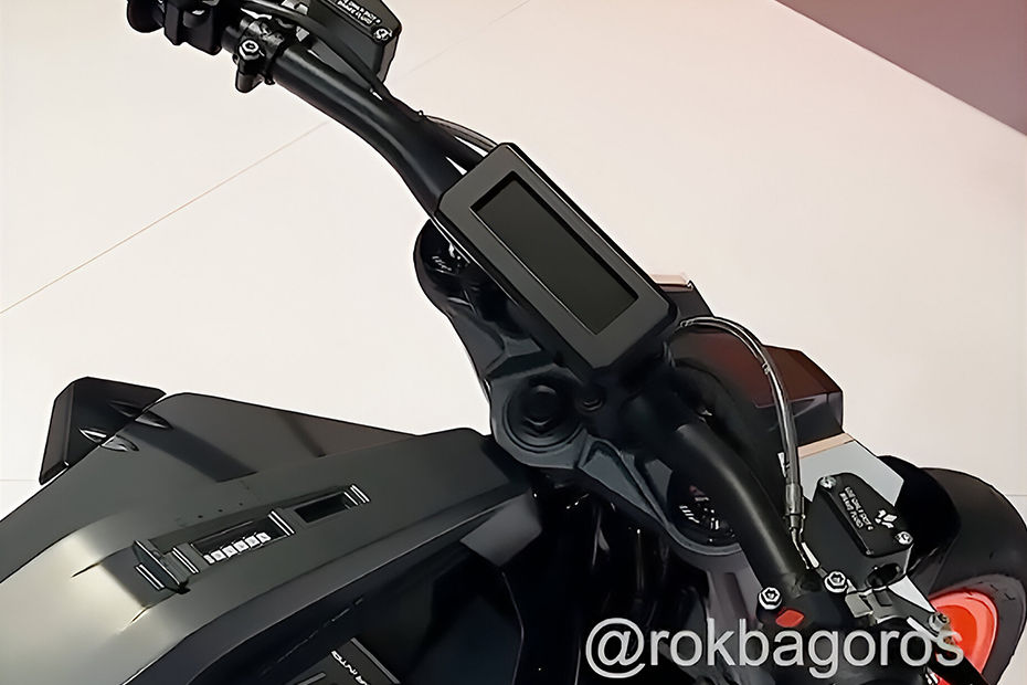 KTM E-Duke image 3