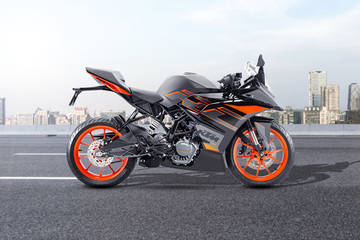 KTM RC 200 (2016-2021) Right Side View