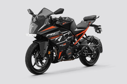 KTM RC 160 Front Left Quarter View