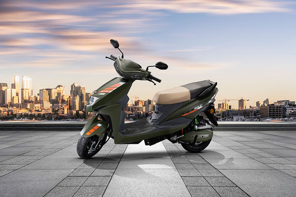 Lectrix EV LXS G 2.0 Front Left Quarter View