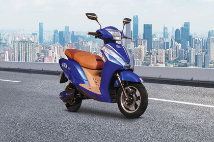 Lohia Oma Star Front Right Quarter View