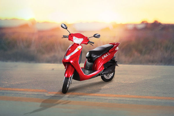 Lohia Oma Star La Front Left Quarter View