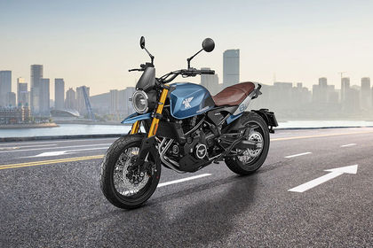 Moto Morini SEIEMMEZZO 6 ½ Front Left Quarter View Moto Morini SEIEMMEZZO 6 ½ Front Left Quarter View