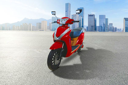 MX Moto MG Pro Front Left Quarter View MX Moto MG Pro Front Left Quarter View