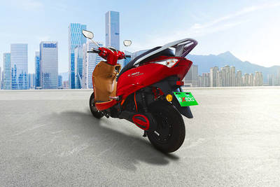 MX Moto MG Pro पीछे का बायाँ दृश्य