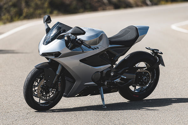 Norton Manx R Front Left Quarter View