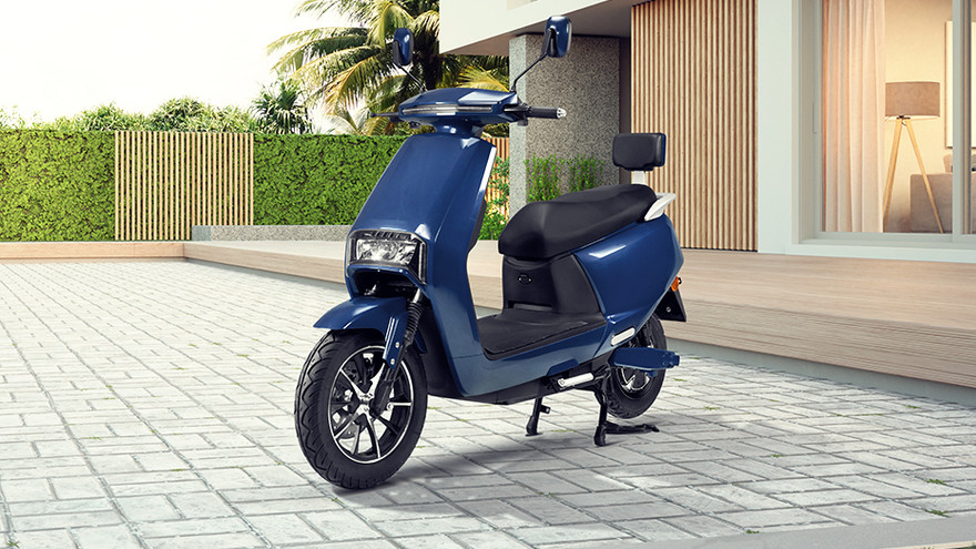 ओडिसी इलेक्ट्रिक वि2	   Front Left Quarter View