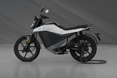 Ola Roadster X दाईं ओर का दृश्य