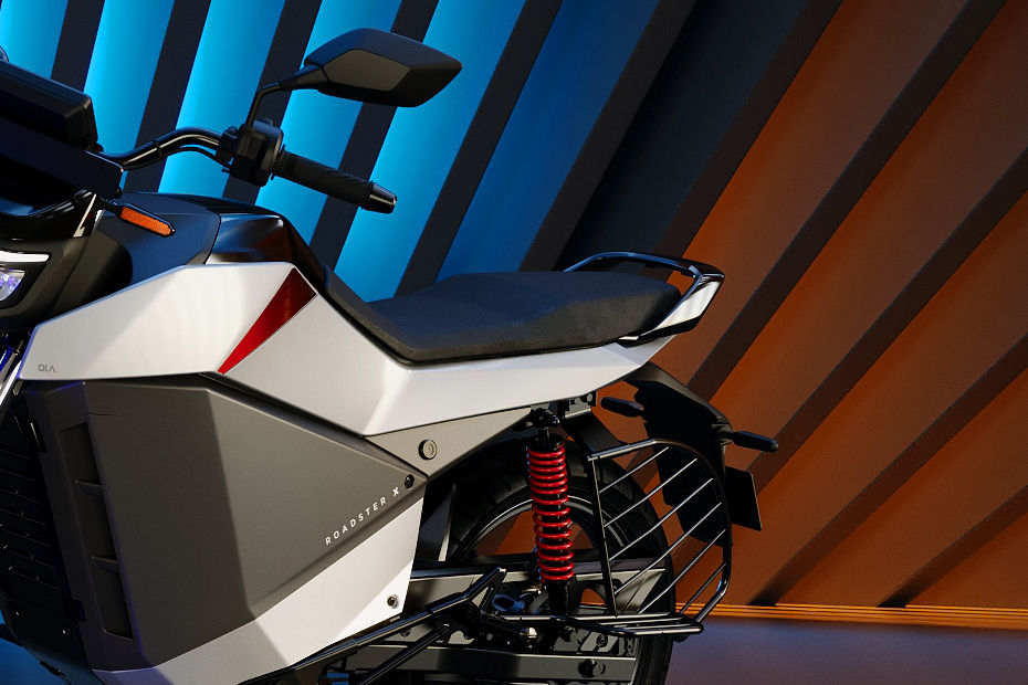 OLA Roadster X image 9