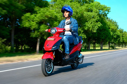 OPG Defy 22 Riding: Front Left Quarter View OPG Defy 22 Riding: Front Left Quarter View